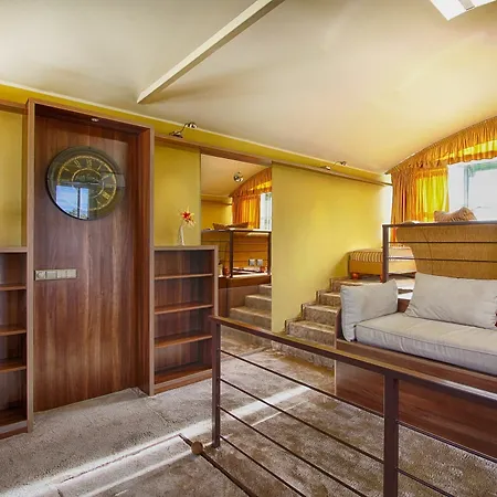Apartment Panoramic Roof Terrace&jacuzzi Prague